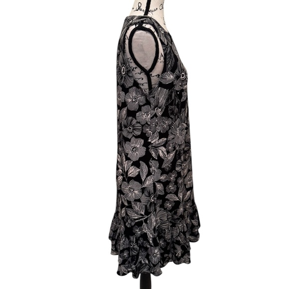 Tommy Hilfiger Floral Black and Off White Sleeveless Dress - Picture 2 of 8